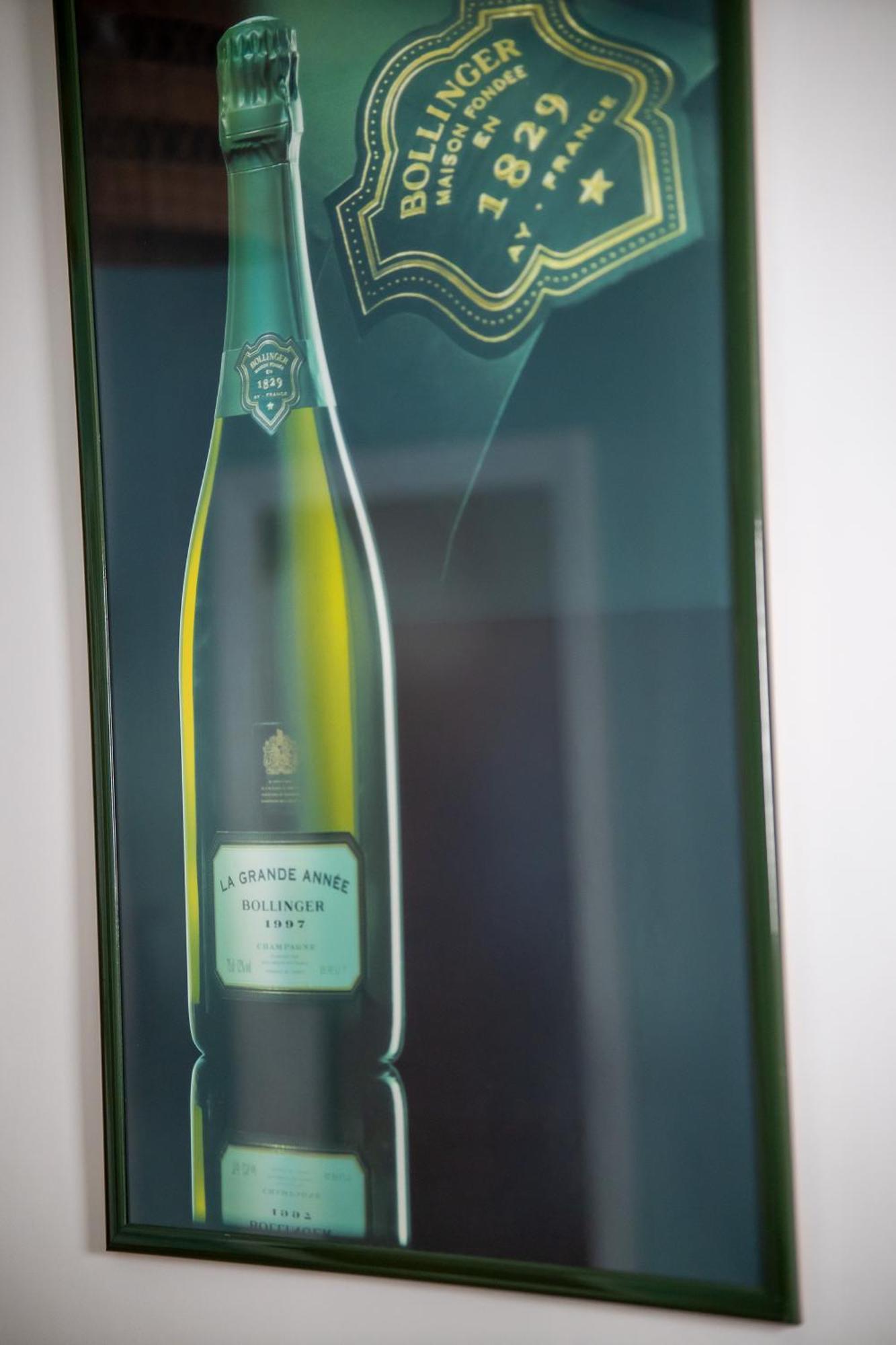 Le Charme Des Berceaux Leilighet Épernay Eksteriør bilde