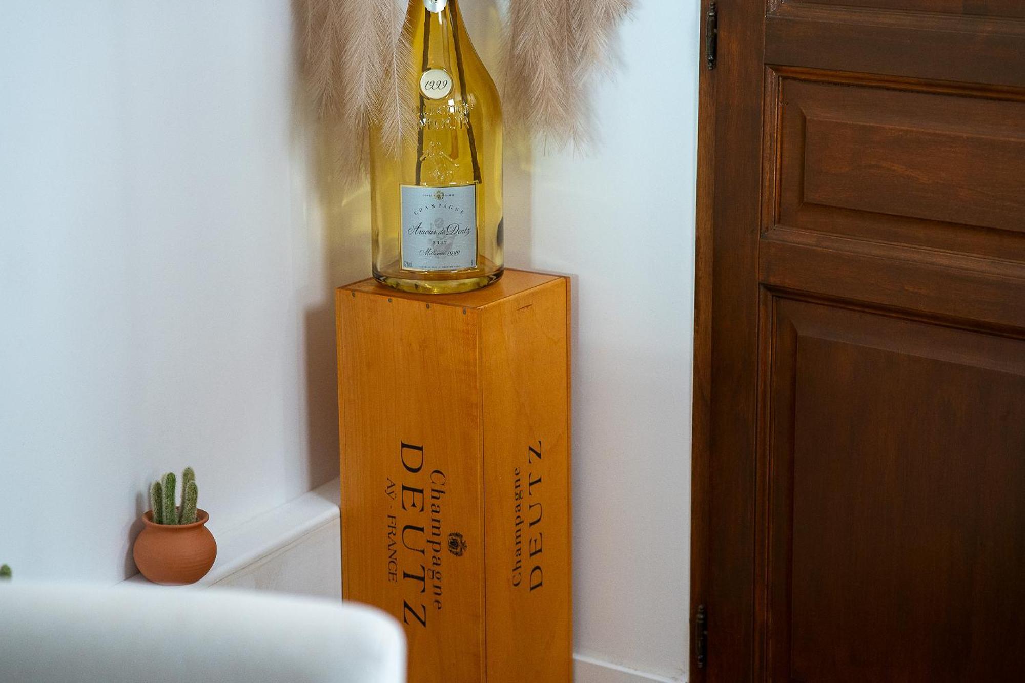 Le Charme Des Berceaux Leilighet Épernay Eksteriør bilde